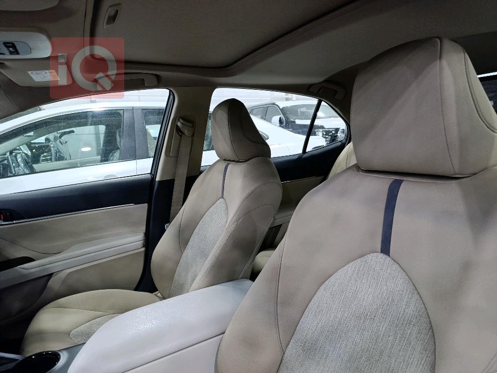 تۆیۆتا کامری